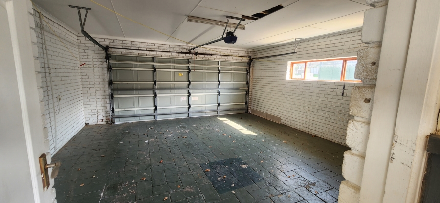 3 Bedroom Property for Sale in Dana Bay Western Cape